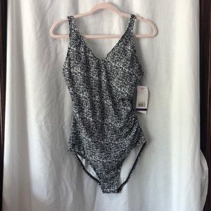 NWT, black and white swimsuit!!